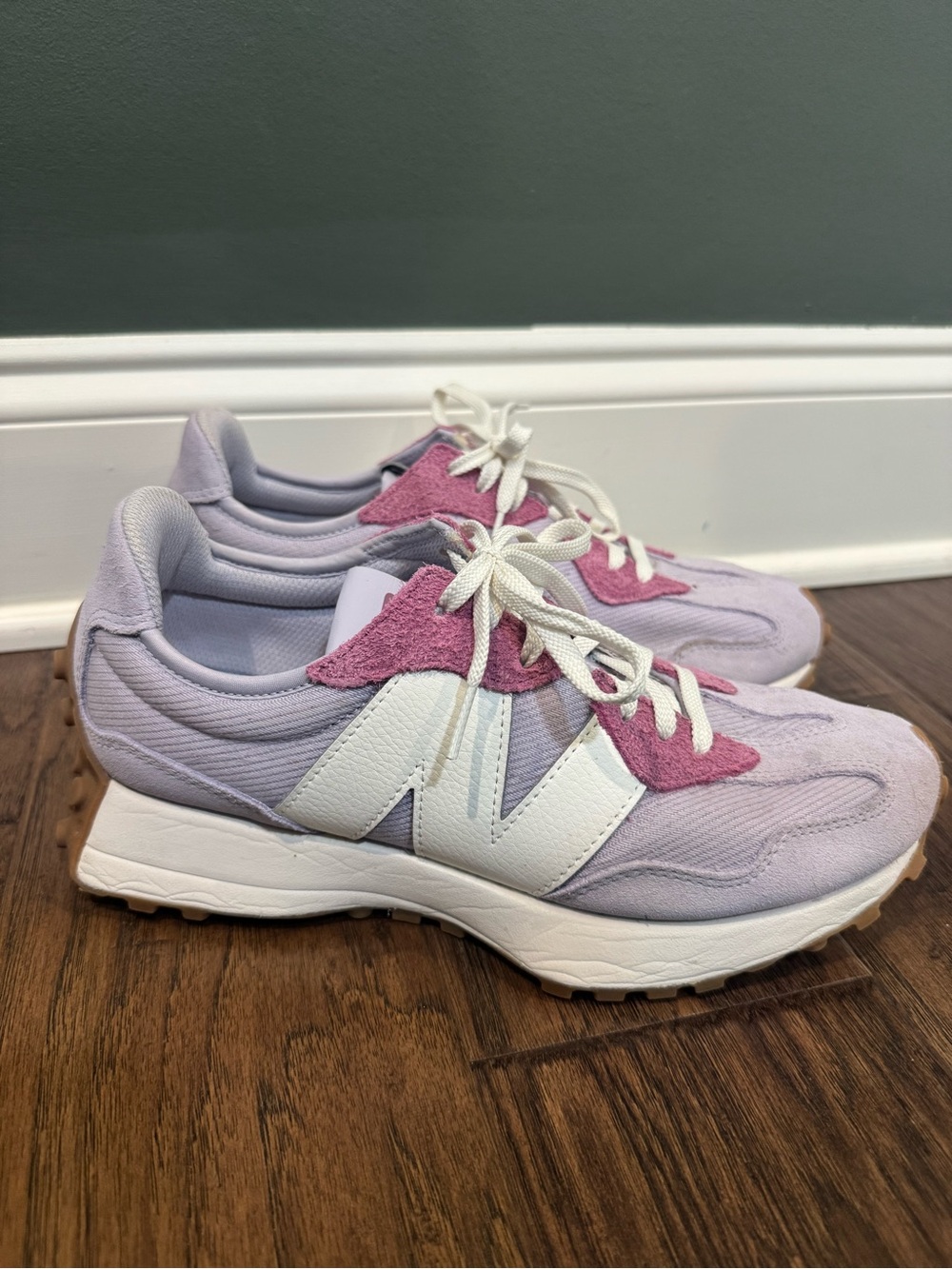 New Balance 327 Lilac and Pink Women's Lace-Up Sneakers